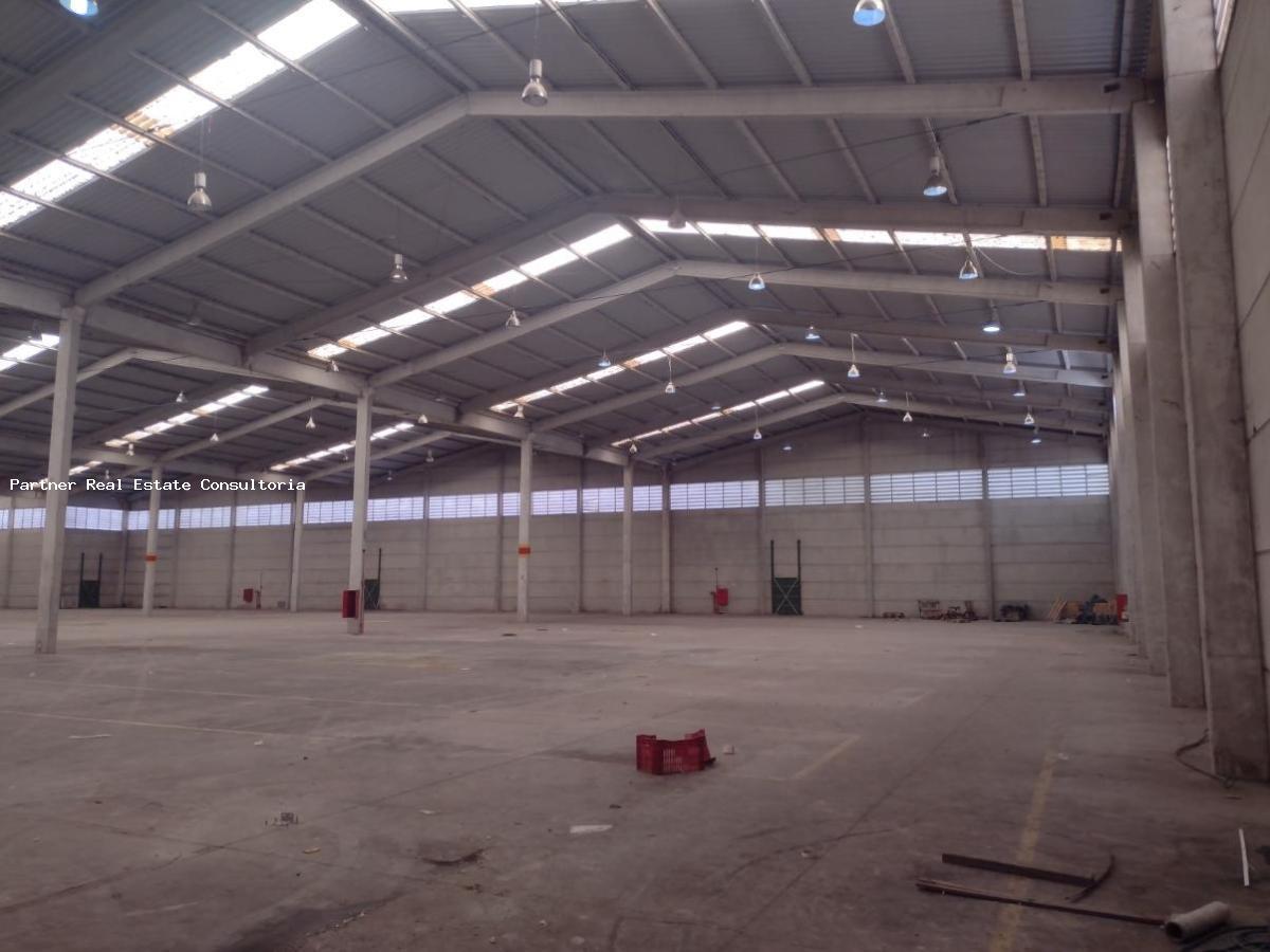 Depósito-Galpão-Armazém para alugar, 10000m² - Foto 1