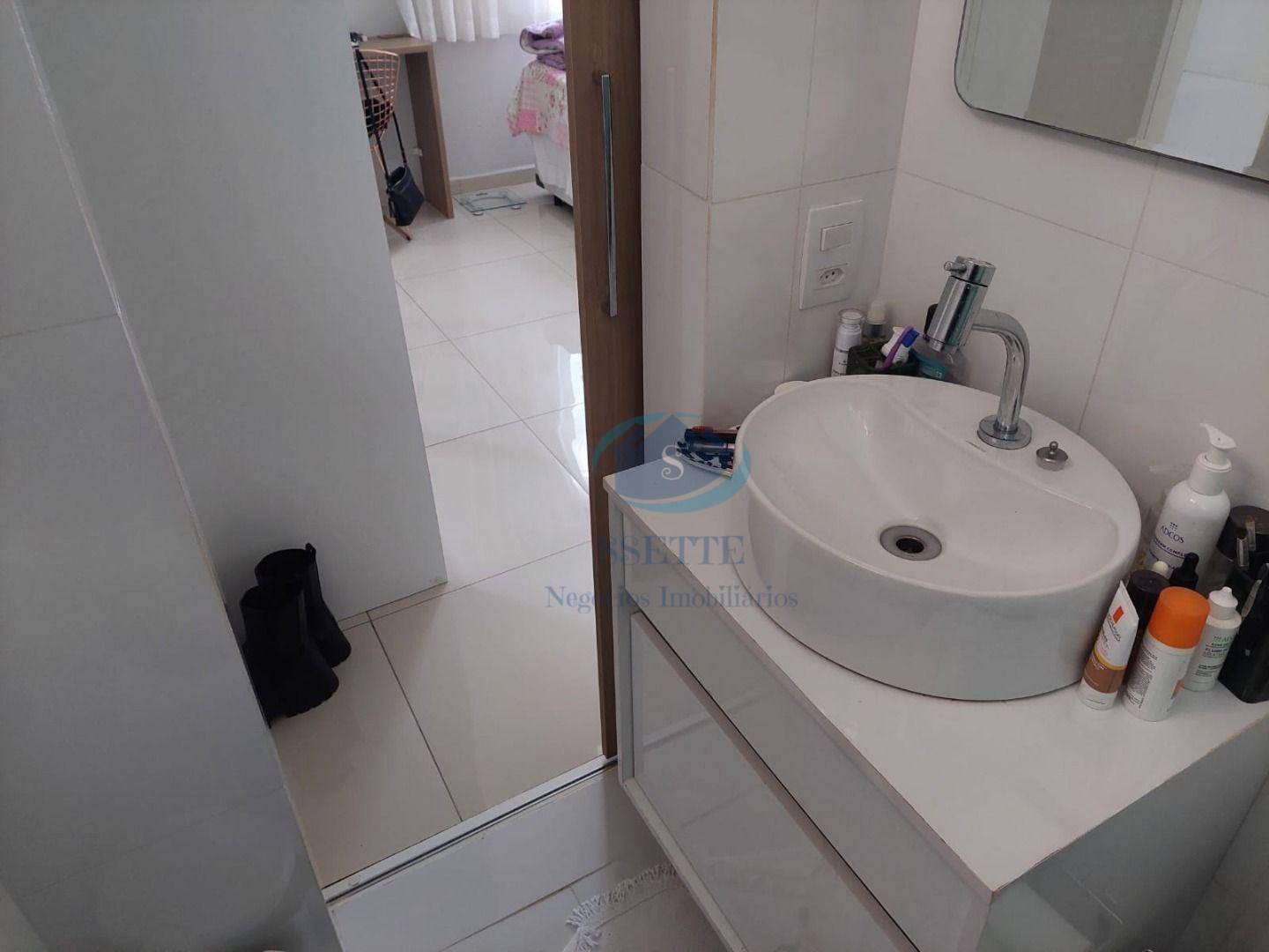 Apartamento à venda com 3 quartos, 64m² - Foto 19