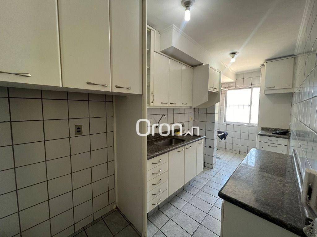 Apartamento à venda com 2 quartos, 60m² - Foto 3