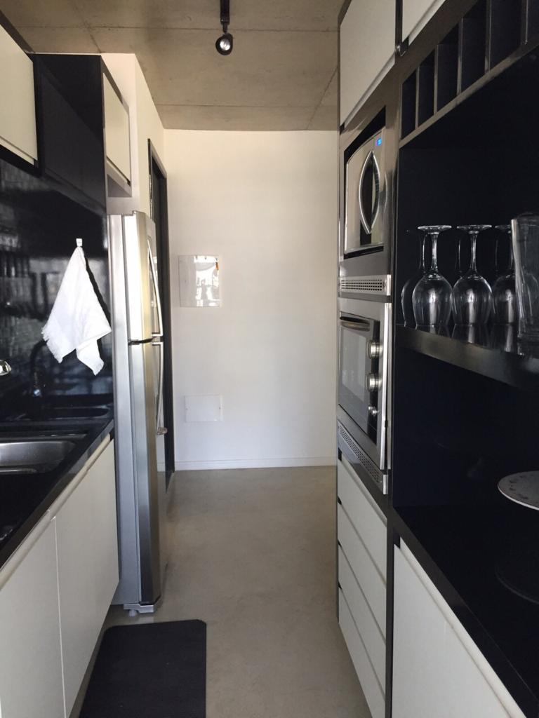 Apartamento à venda com 2 quartos, 94m² - Foto 2