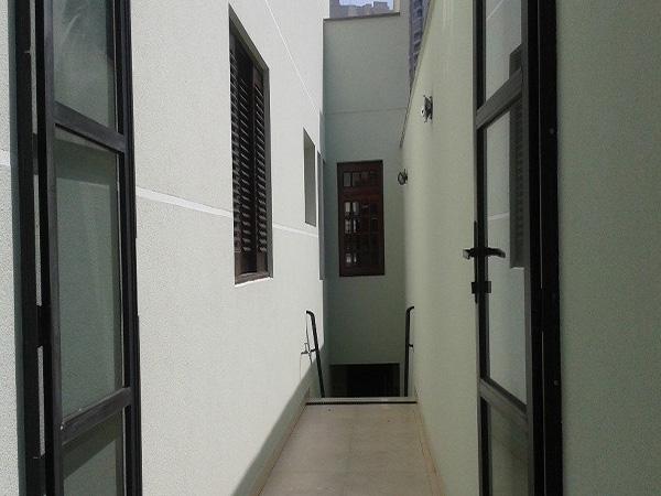 Sobrado à venda com 4 quartos, 350m² - Foto 4