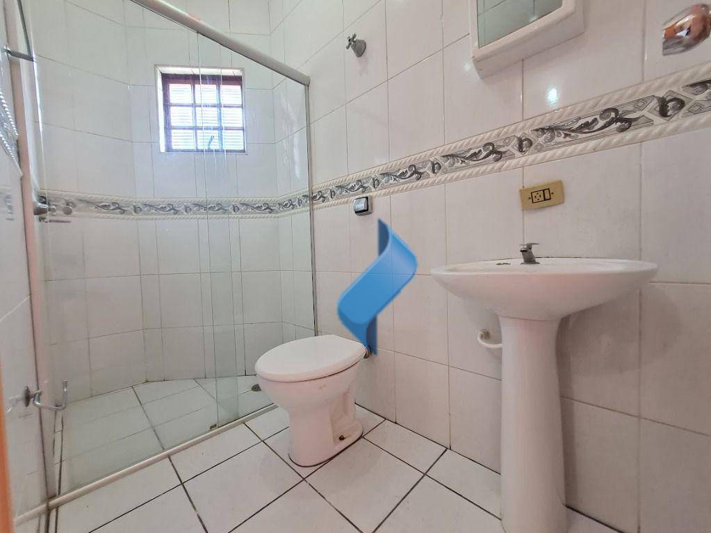 Casa para alugar com 3 quartos, 107m² - Foto 20
