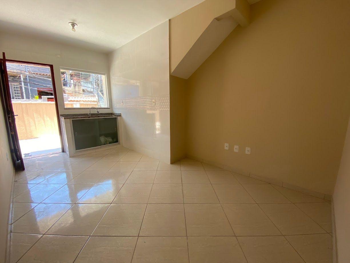 Casa à venda com 2 quartos, 60M2 - Foto 2