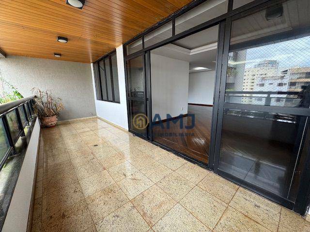 Apartamento para alugar com 4 quartos, 215m² - Foto 5