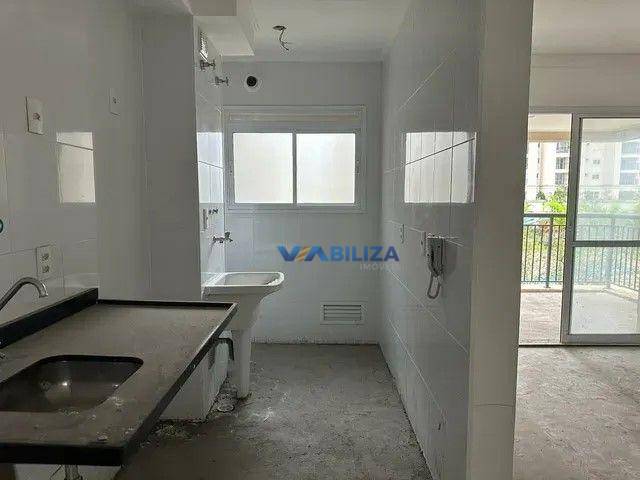 Apartamento à venda com 2 quartos, 68m² - Foto 2