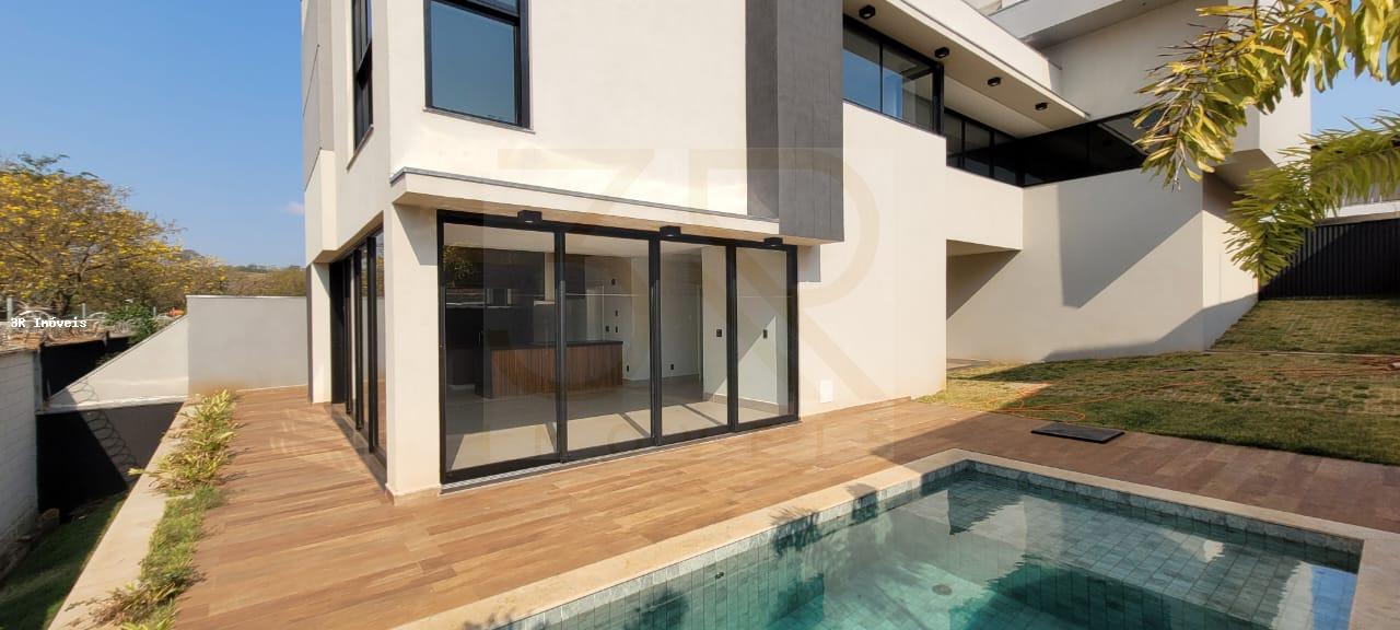 Casa de Condomínio à venda com 3 quartos, 318m² - Foto 2