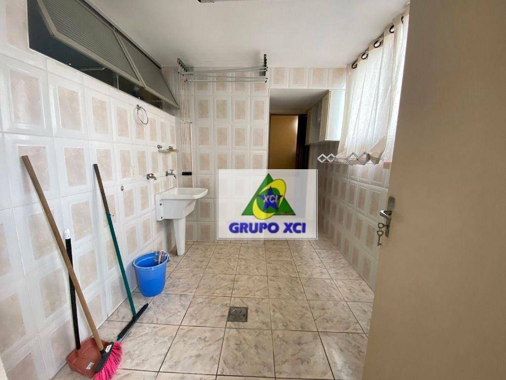 Apartamento à venda com 4 quartos, 140m² - Foto 16