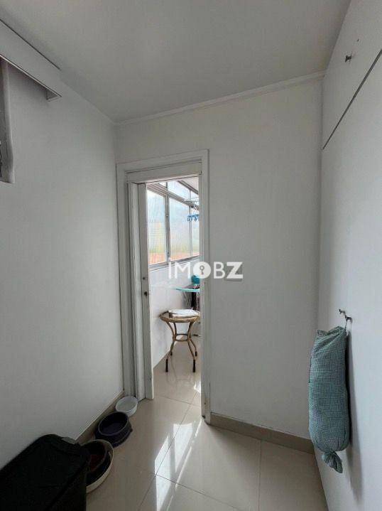 Apartamento à venda com 3 quartos, 200m² - Foto 31