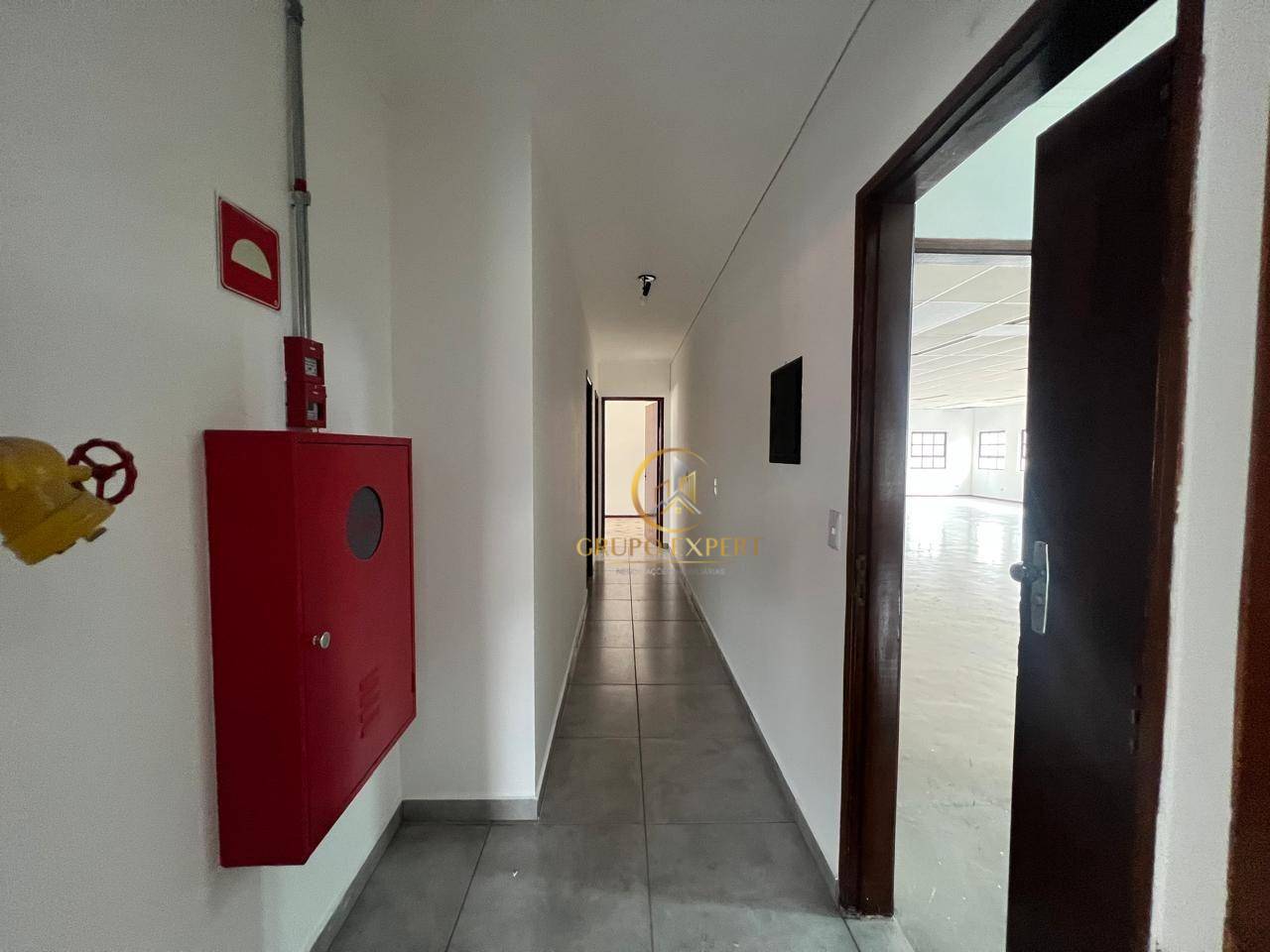 Prédio Inteiro para alugar, 600m² - Foto 32