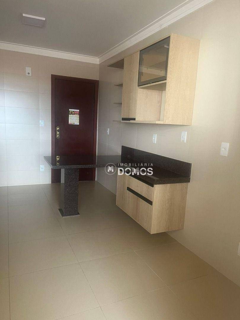 Apartamento à venda com 3 quartos, 170m² - Foto 29