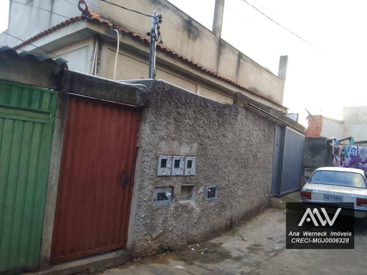 Casa à venda com 2 quartos, 100m² - Foto 1