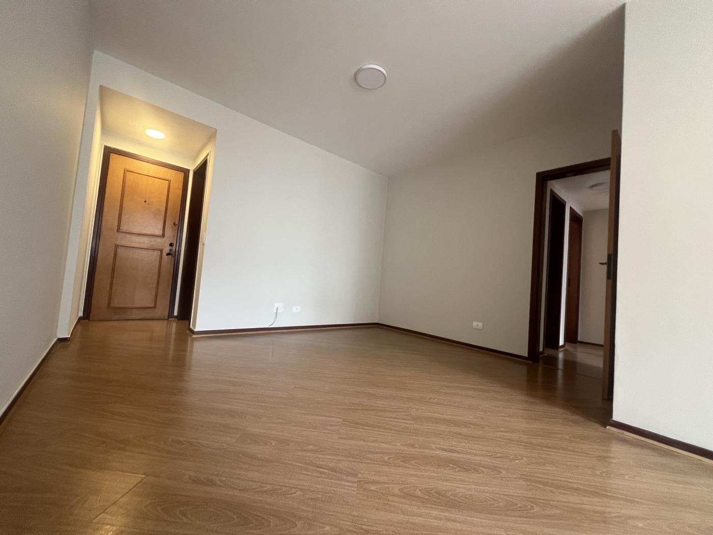 Apartamento para alugar com 2 quartos, 91m² - Foto 4