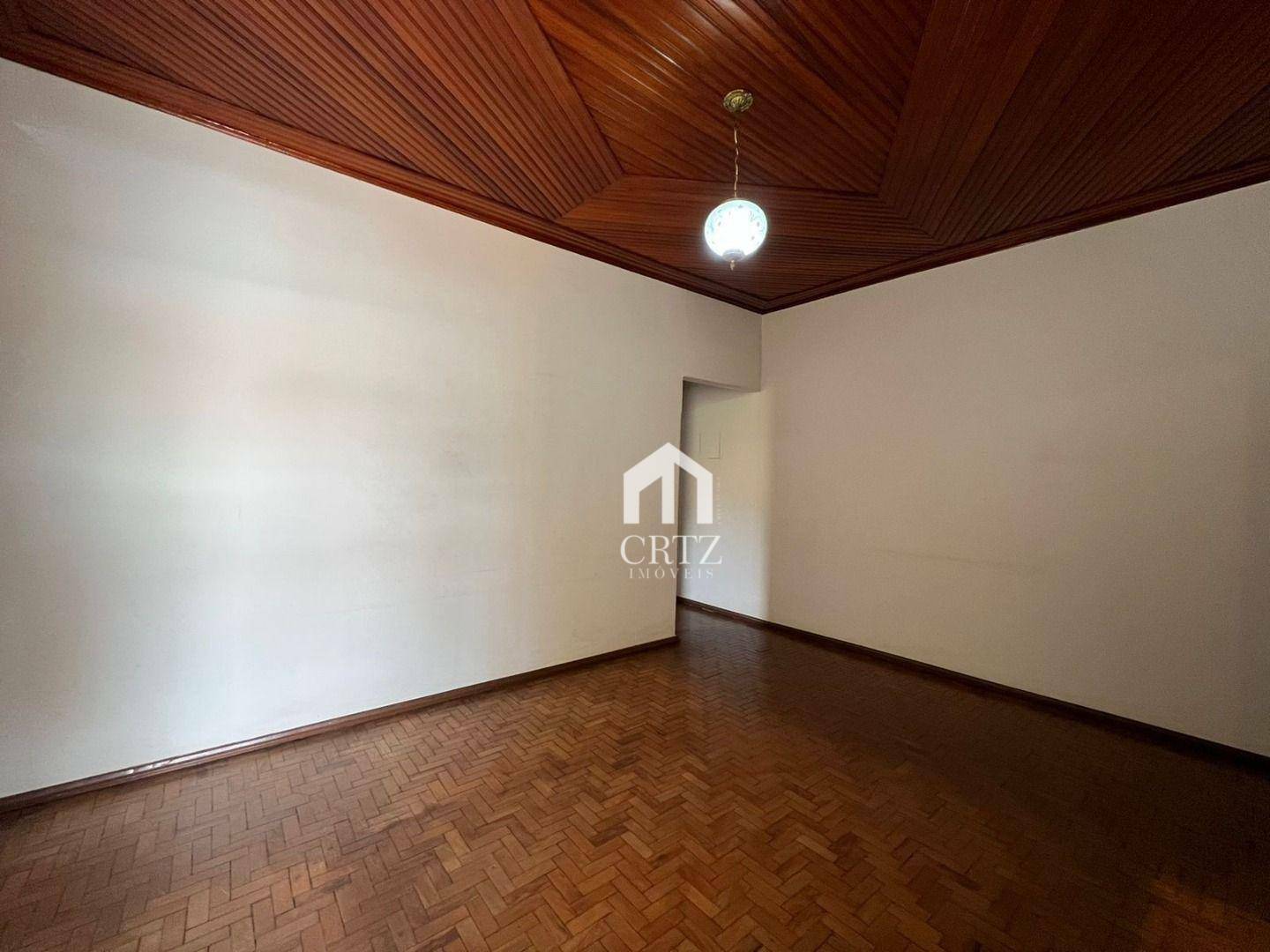 Casa à venda com 2 quartos, 145m² - Foto 4