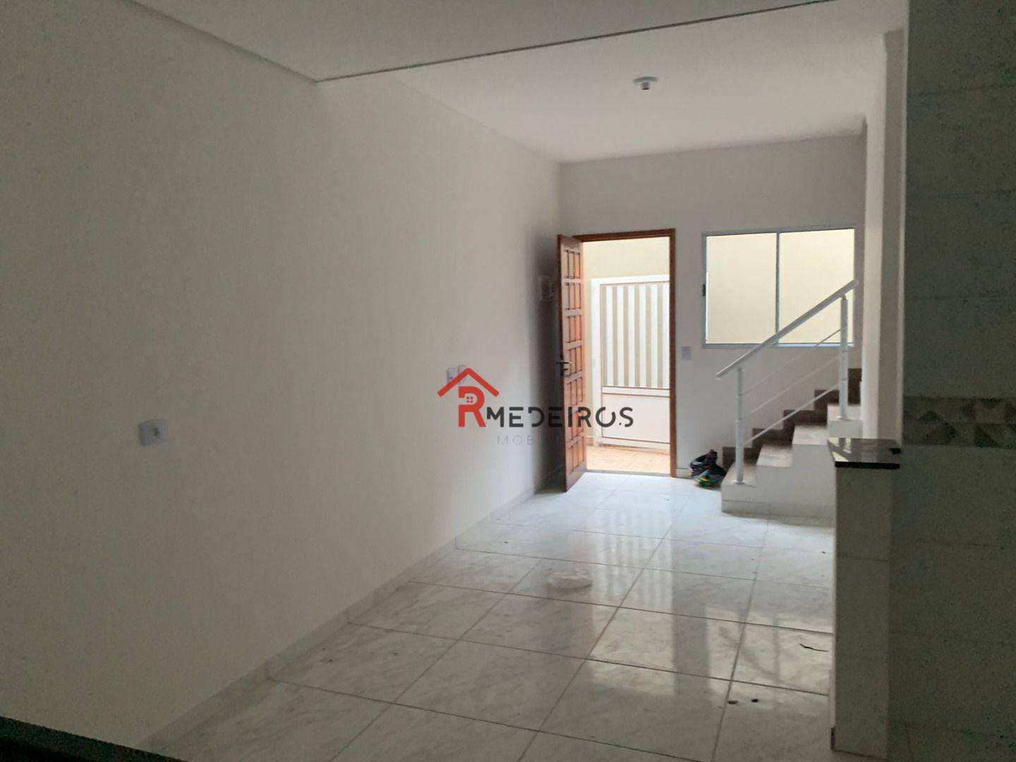 Casa à venda com 2 quartos, 61m² - Foto 7