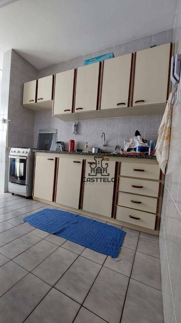 Apartamento à venda com 3 quartos, 70m² - Foto 7