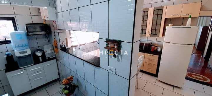 Casa à venda com 4 quartos, 89m² - Foto 1