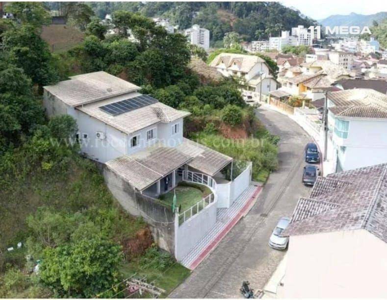 Casa à venda com 4 quartos, 250m² - Foto 7