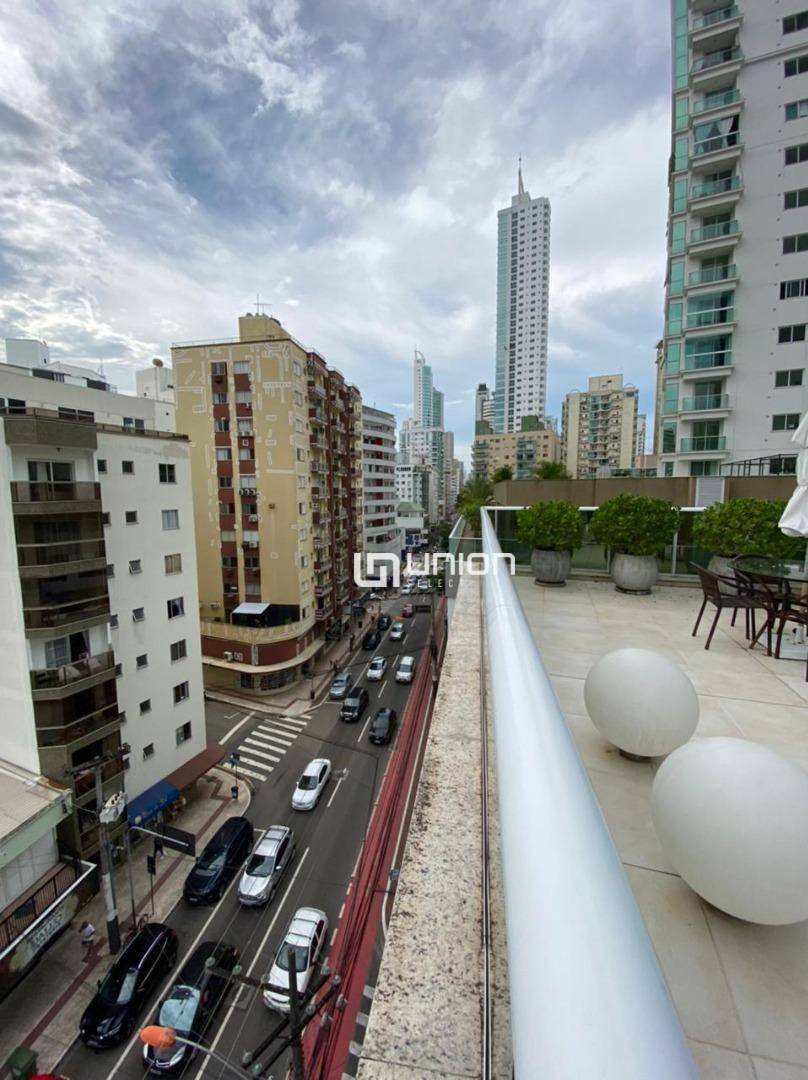 Apartamento à venda com 4 quartos, 143m² - Foto 23