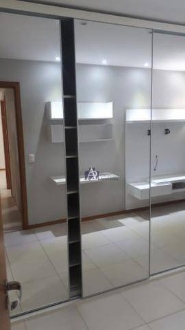 Apartamento à venda com 2 quartos, 70m² - Foto 4