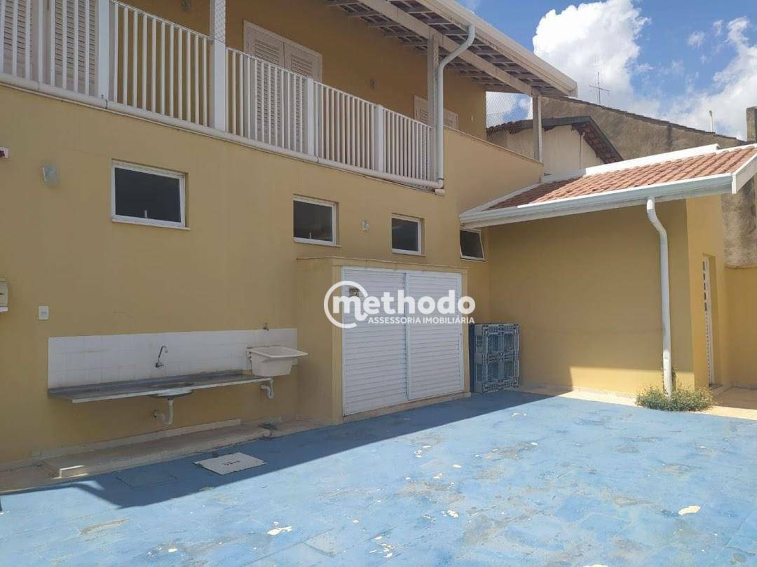 Casa à venda com 3 quartos, 309m² - Foto 7