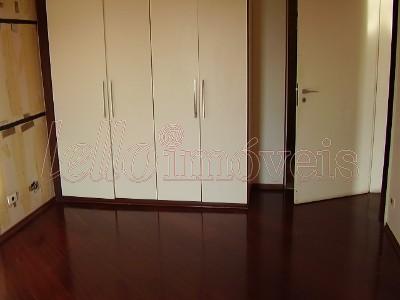 Apartamento para alugar com 4 quartos, 180m² - Foto 7