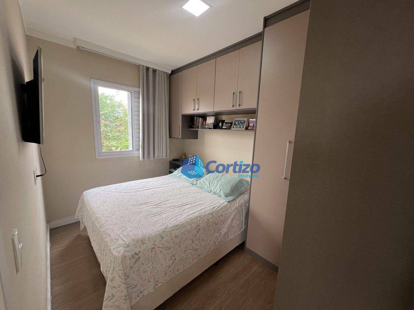 Apartamento à venda com 2 quartos, 61m² - Foto 11