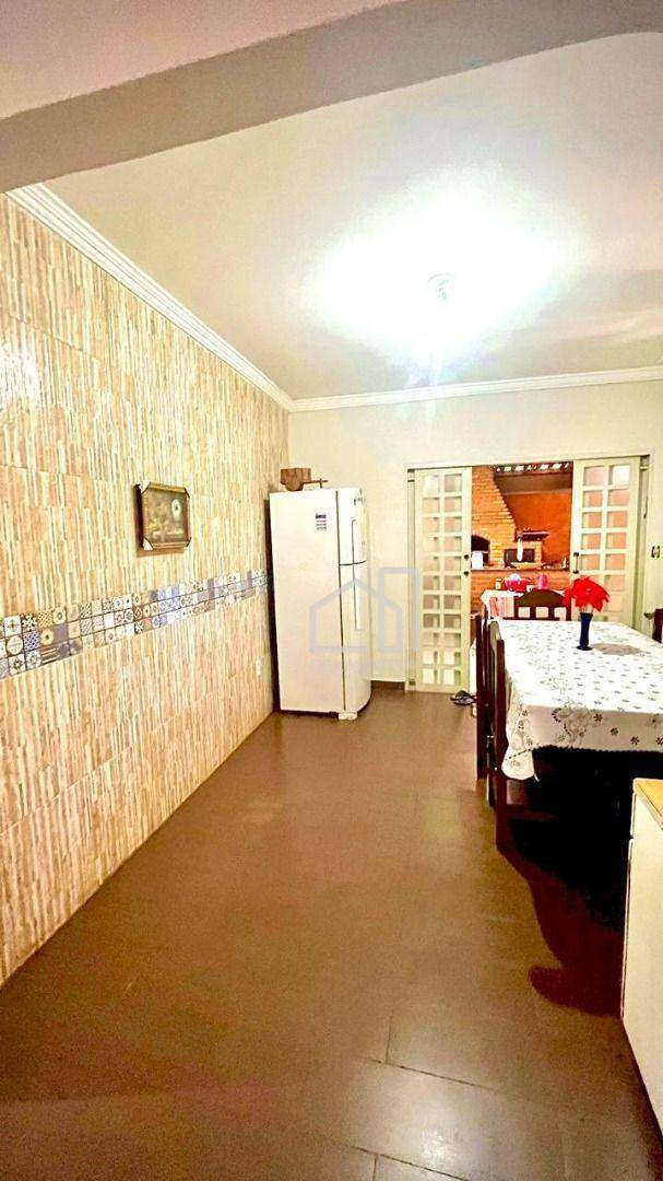 Sobrado à venda com 4 quartos, 265m² - Foto 9