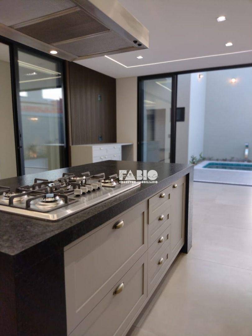 Casa de Condomínio à venda com 3 quartos, 230m² - Foto 8