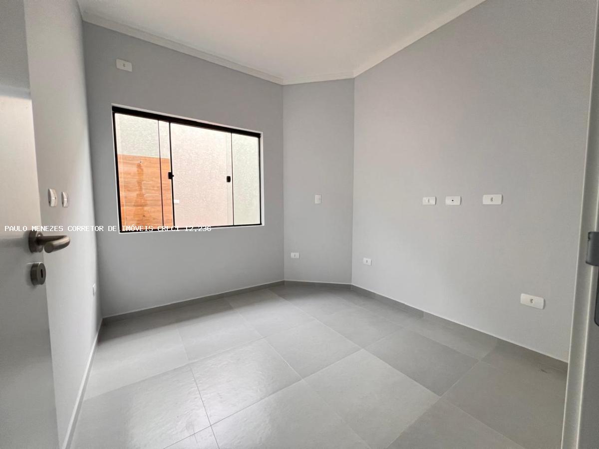 Casa à venda com 3 quartos, 180m² - Foto 9