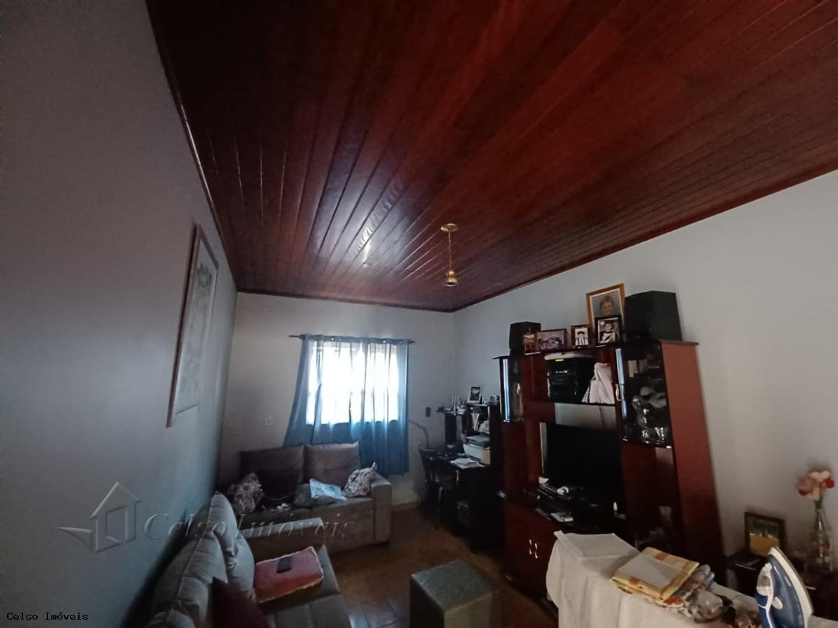 Casa à venda com 2 quartos, 250m² - Foto 6