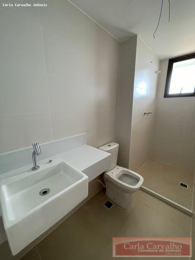 Apartamento à venda com 4 quartos, 212m² - Foto 4