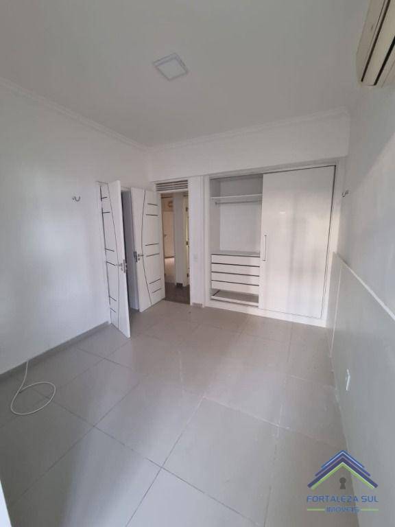 Apartamento à venda com 3 quartos, 125m² - Foto 10