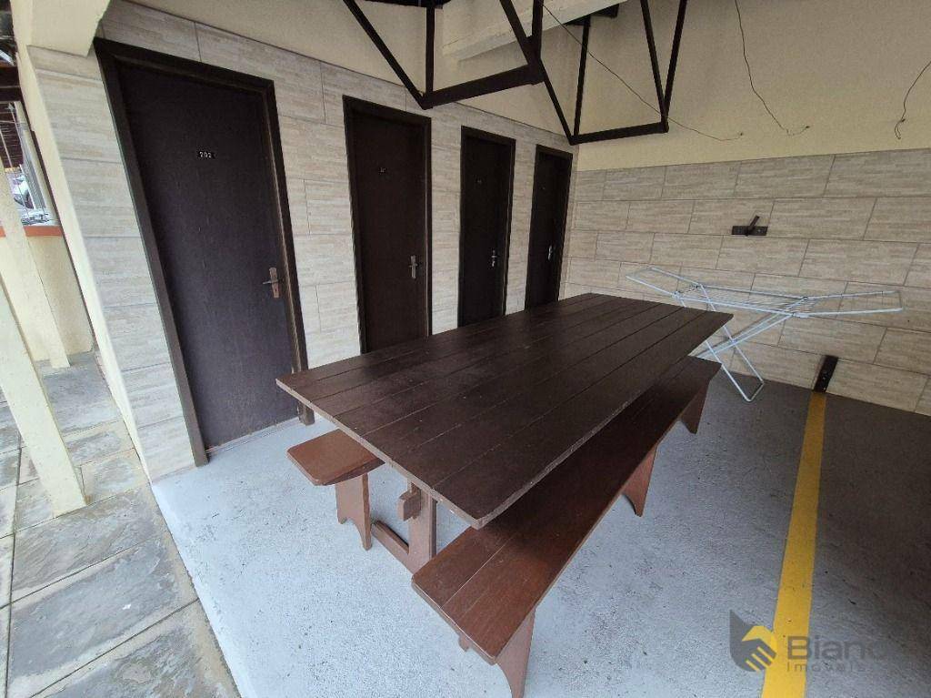 Apartamento para alugar com 3 quartos, 100m² - Foto 17