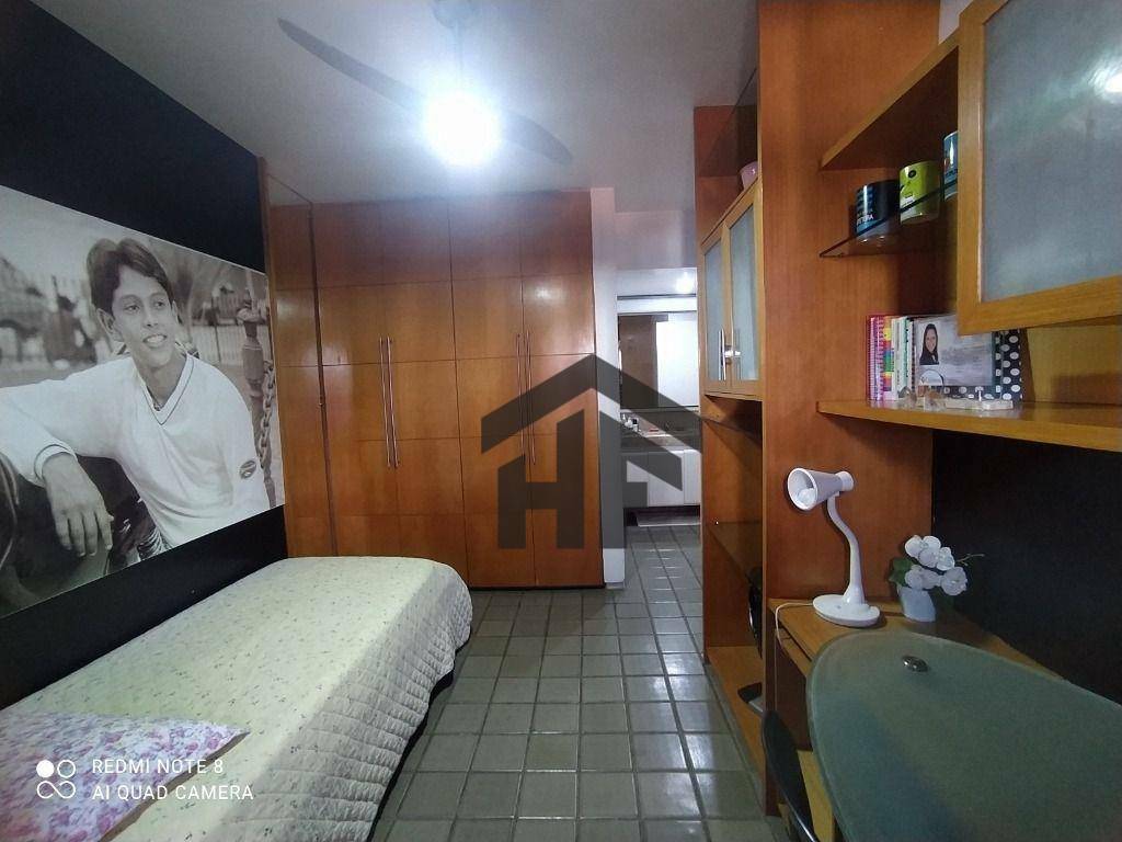 Apartamento à venda com 4 quartos, 186m² - Foto 18