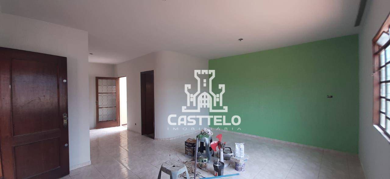 Casa à venda com 3 quartos, 200m² - Foto 7