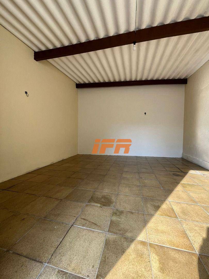 Casa à venda com 2 quartos, 100m² - Foto 20