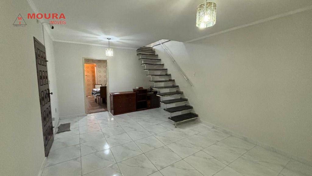 Sobrado à venda com 2 quartos, 145m² - Foto 1