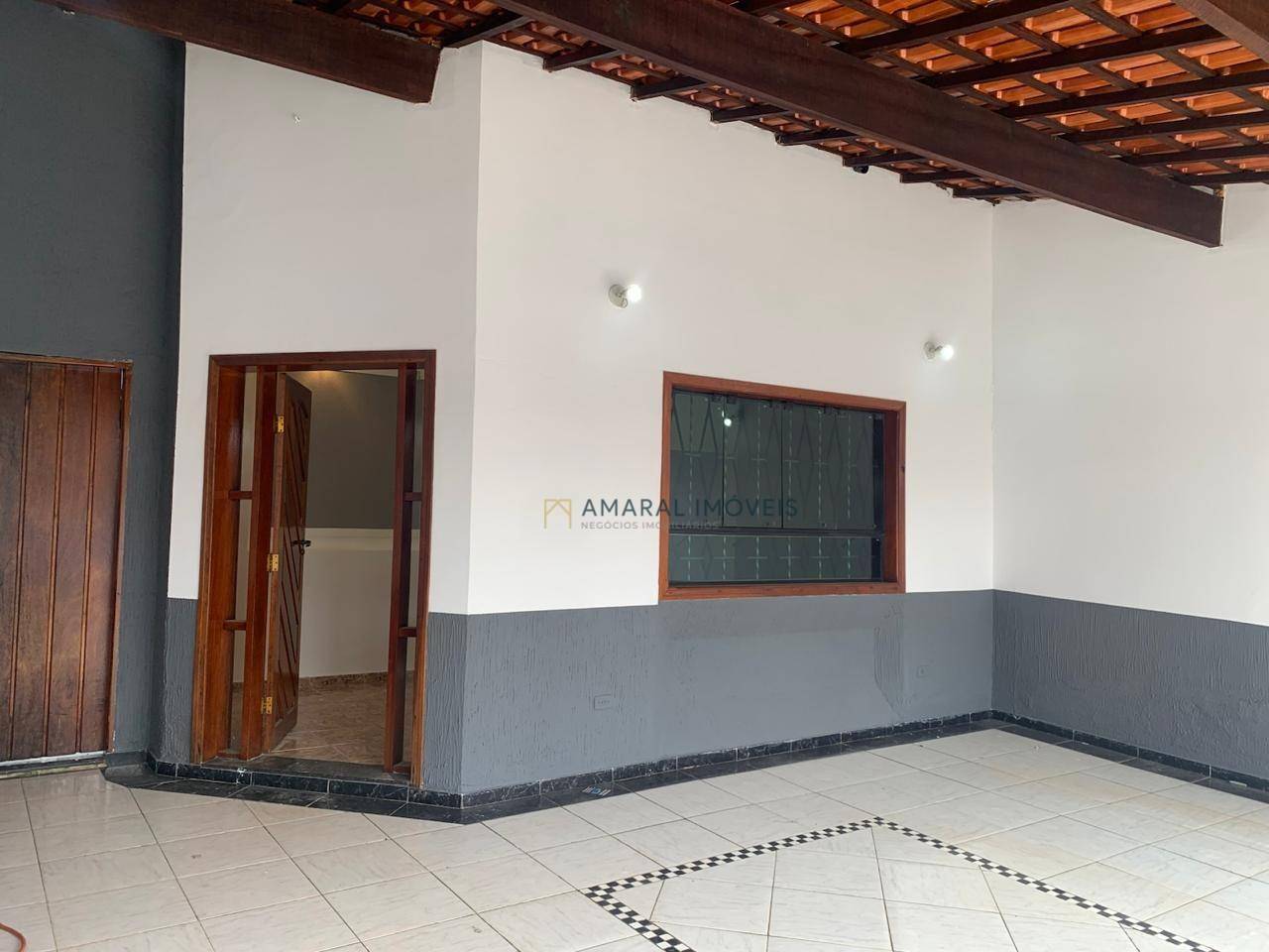 Casa para alugar com 2 quartos, 148m² - Foto 2