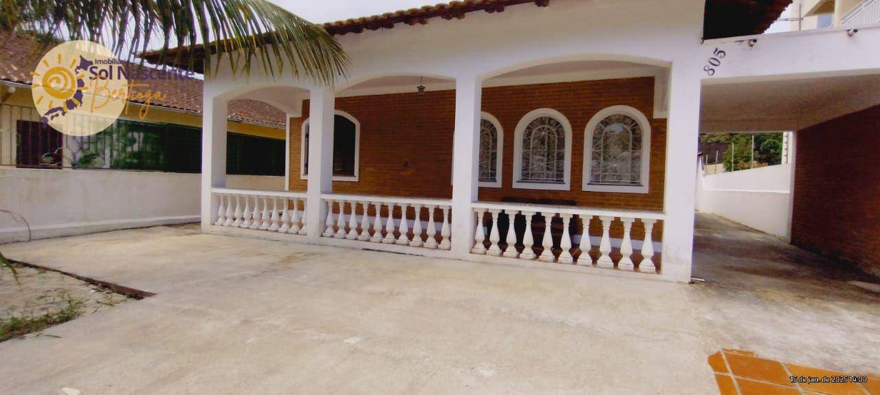Casa para alugar com 4 quartos, 165m² - Foto 4