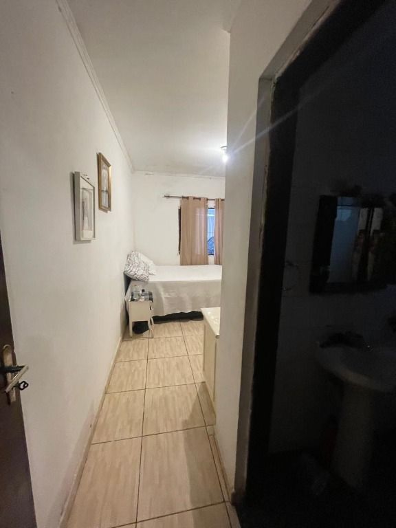 Casa à venda com 2 quartos, 100m² - Foto 4