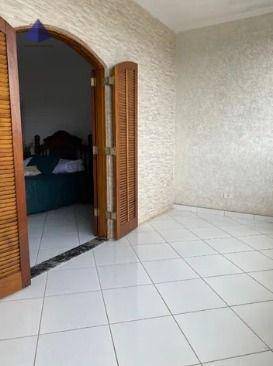 Sobrado à venda com 3 quartos, 256M2 - Foto 7