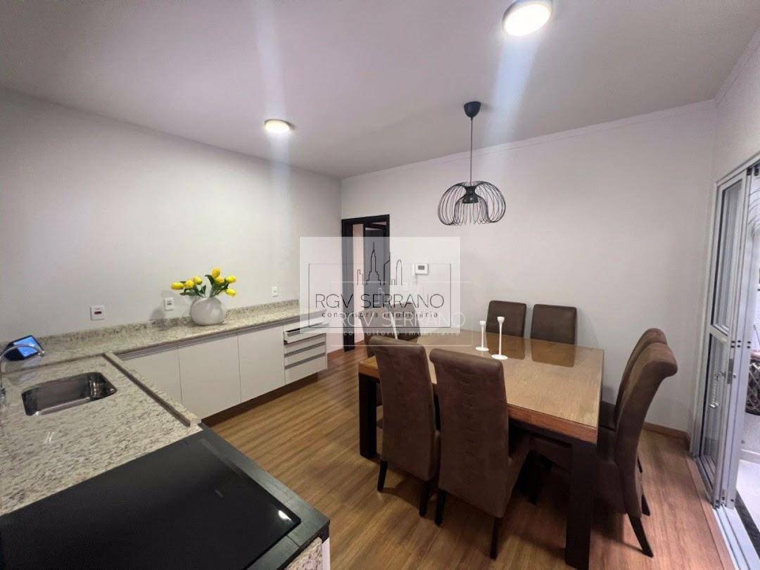 Casa à venda e aluguel com 5 quartos, 300m² - Foto 16