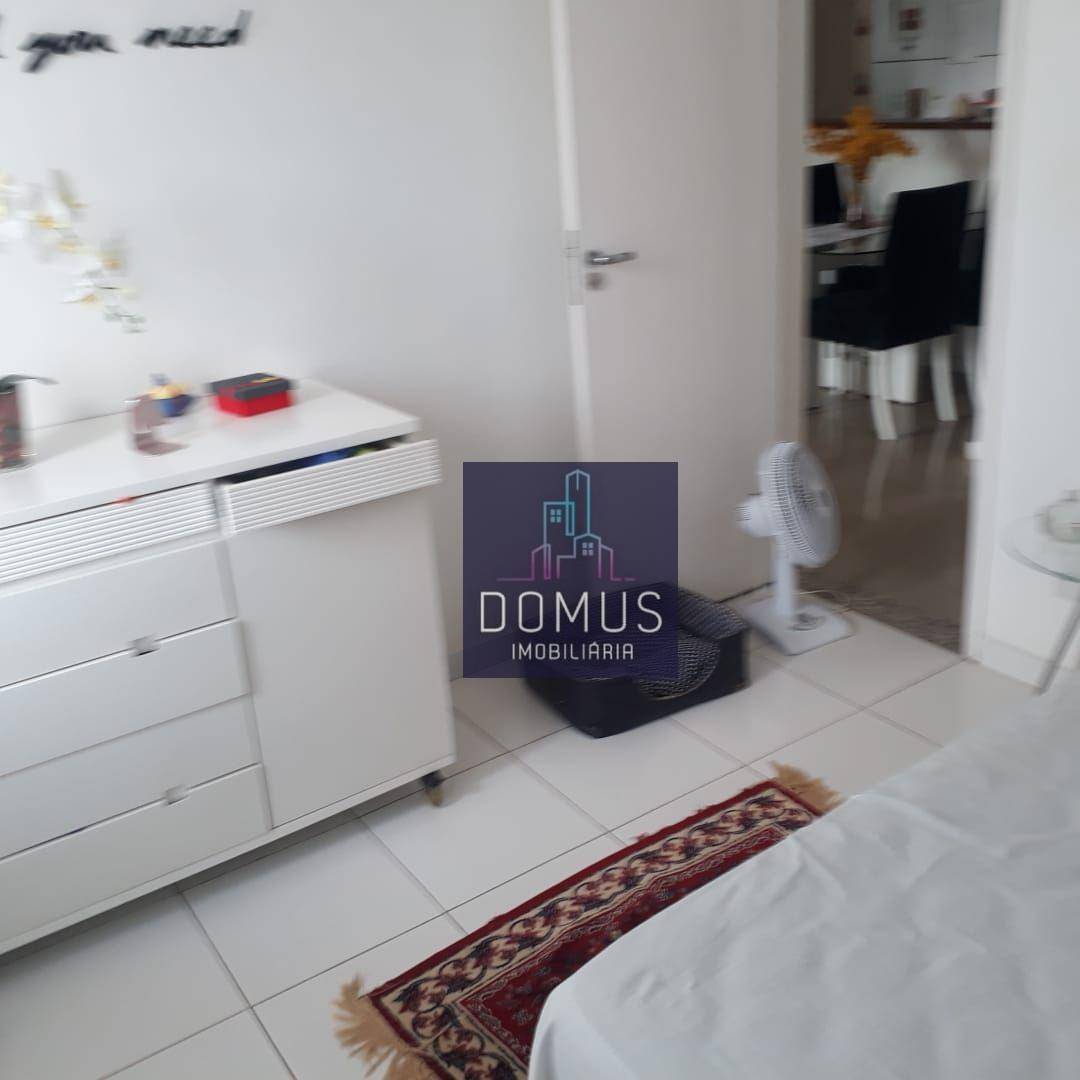 Apartamento à venda com 2 quartos, 70m² - Foto 8