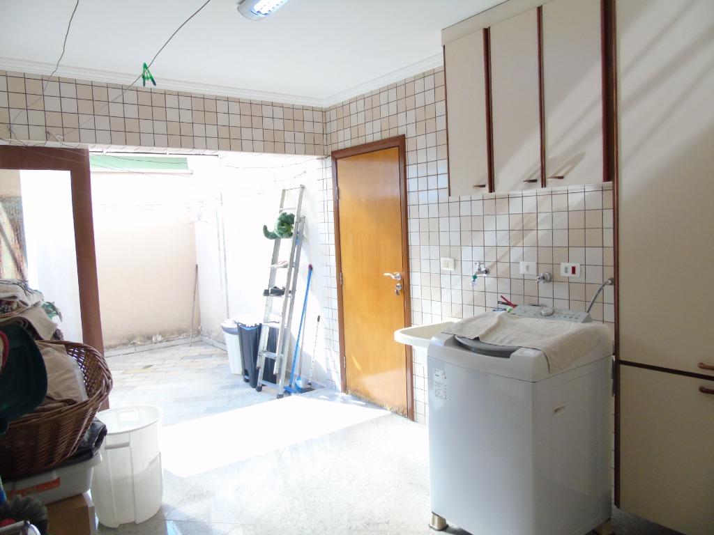 Sobrado à venda com 3 quartos, 480m² - Foto 22