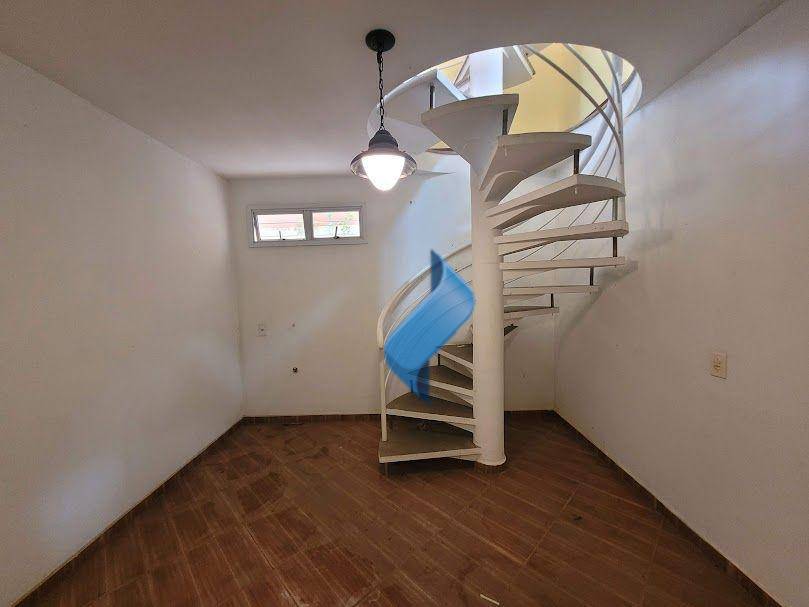 Casa à venda e aluguel com 3 quartos, 277m² - Foto 46