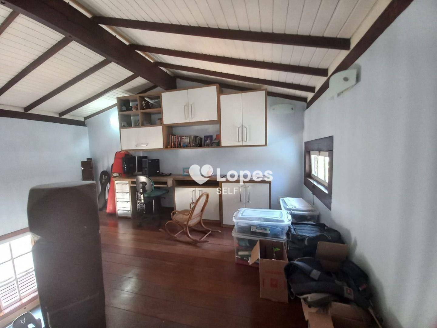 Casa à venda com 5 quartos, 262m² - Foto 19