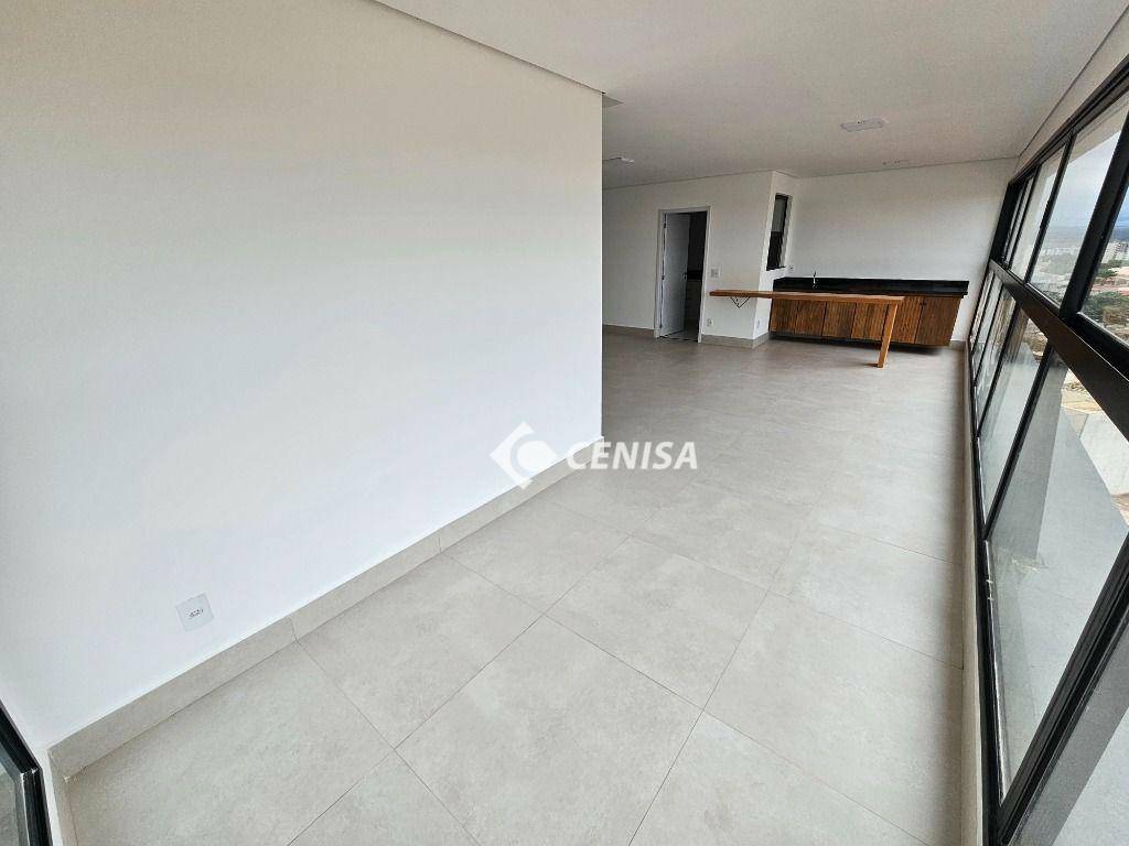 Apartamento para alugar com 3 quartos, 155m² - Foto 4