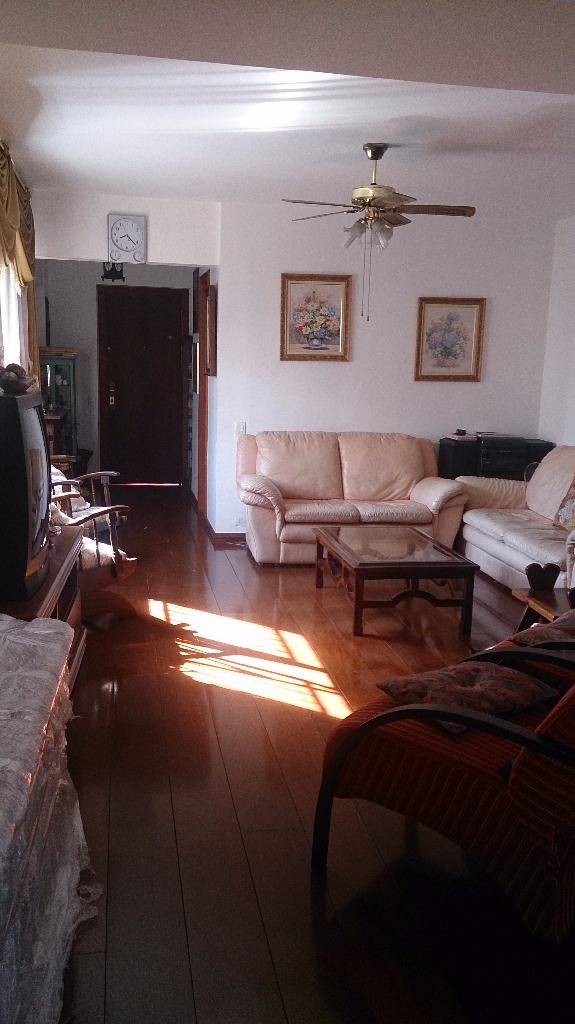 Apartamento à venda com 4 quartos, 160m² - Foto 1