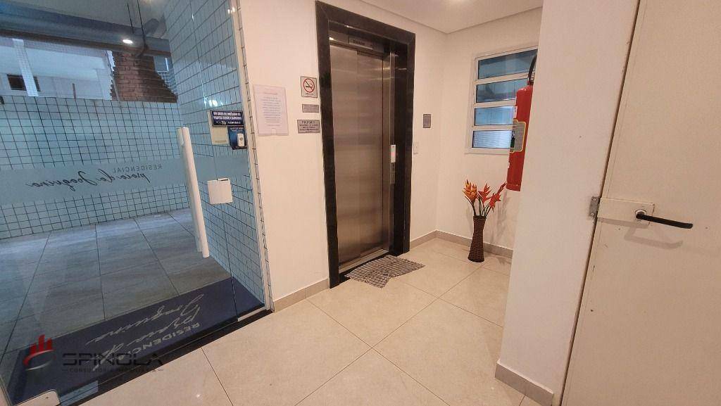 Apartamento à venda com 1 quarto, 45m² - Foto 11