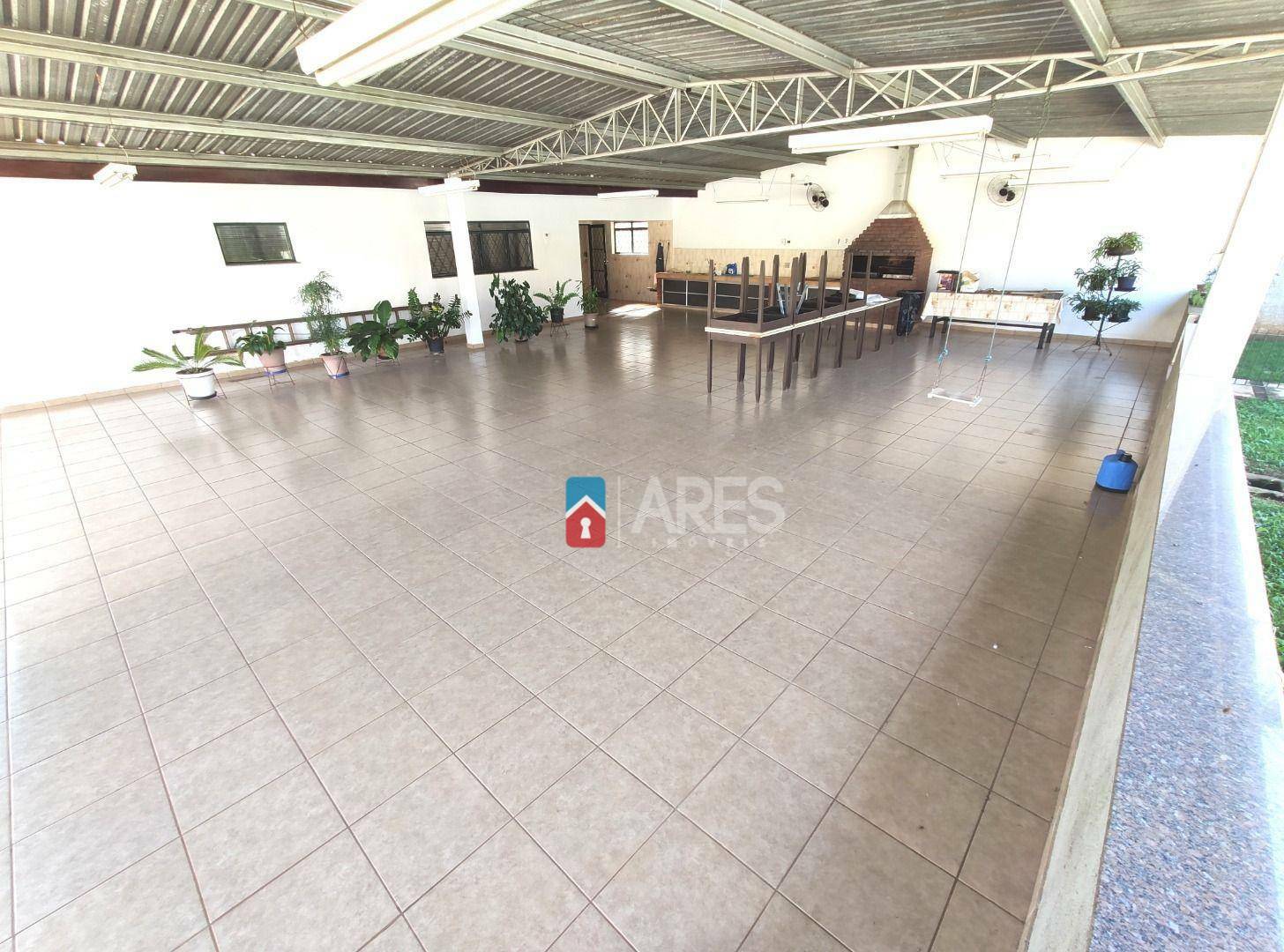 Chácara à venda com 2 quartos, 373m² - Foto 3